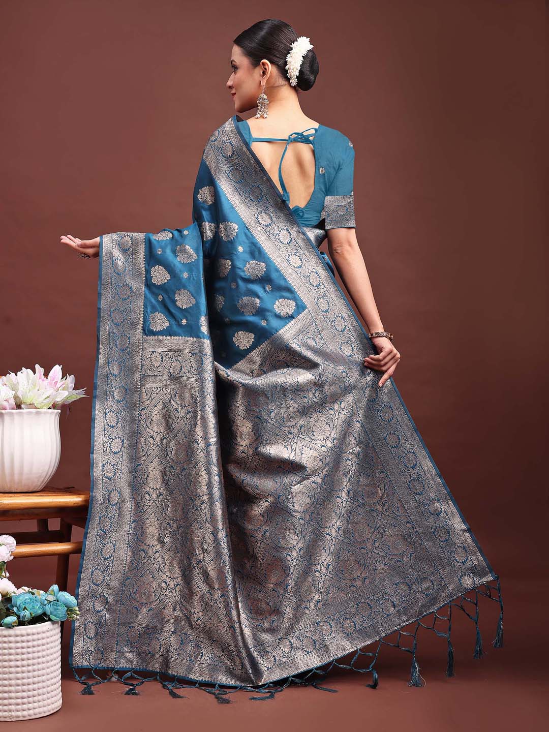 Shree Shyam Fashion Royal Blue Banarasi Silk Saree with Zari Weaving - A Timeless Tale of Elegance - Distacart