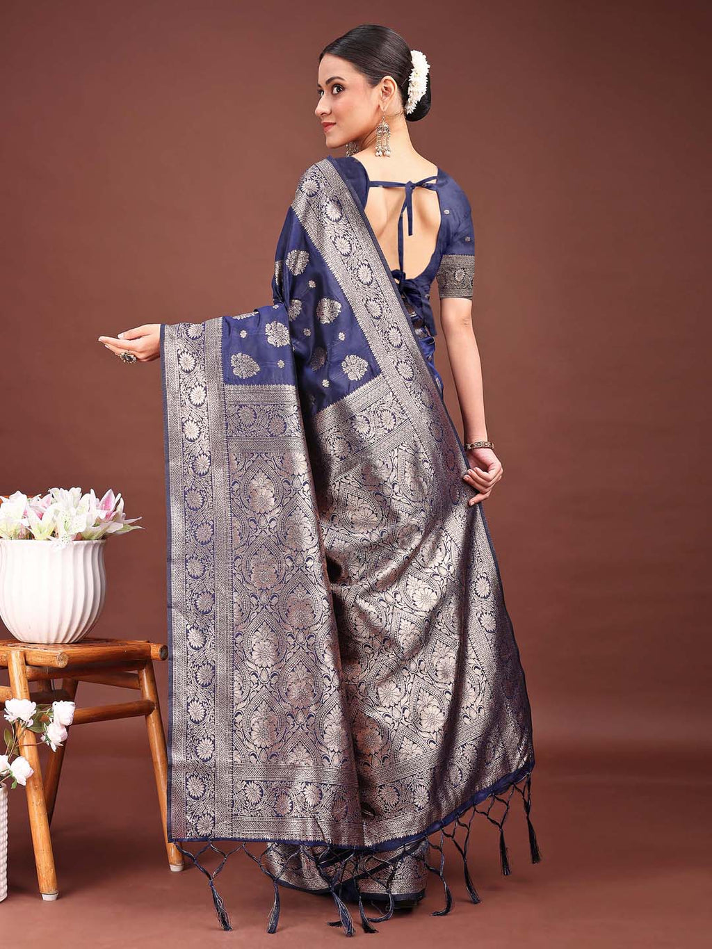 Shree Shyam Fashion Navy Blue Banarasi Silk Saree with Zari Weaving - A Timeless Tale of Elegance - Distacart