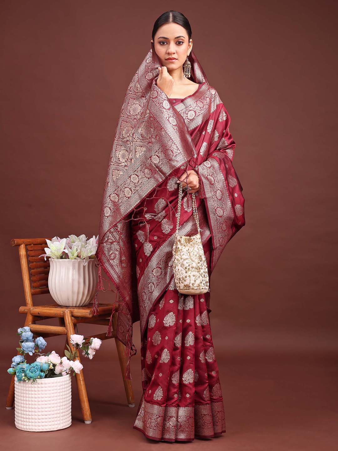 Shree Shyam Fashion Maroon Banarasi Silk Saree with Zari Weaving - A Timeless Tale of Elegance - Distacart