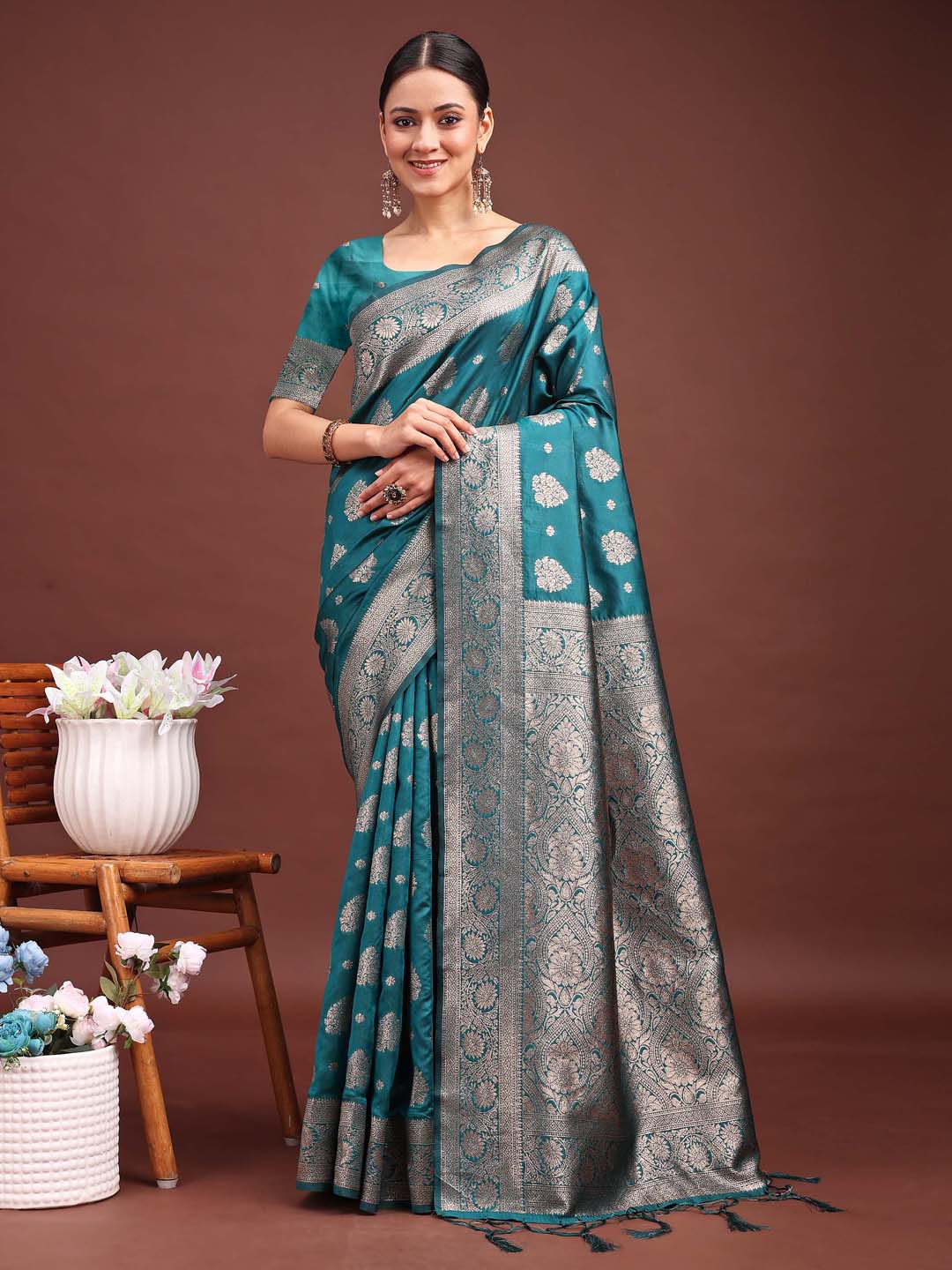 Shree Shyam Fashion Sea Green Banarasi Silk Saree with Zari Weaving - A Timeless Tale of Elegance - Distacart