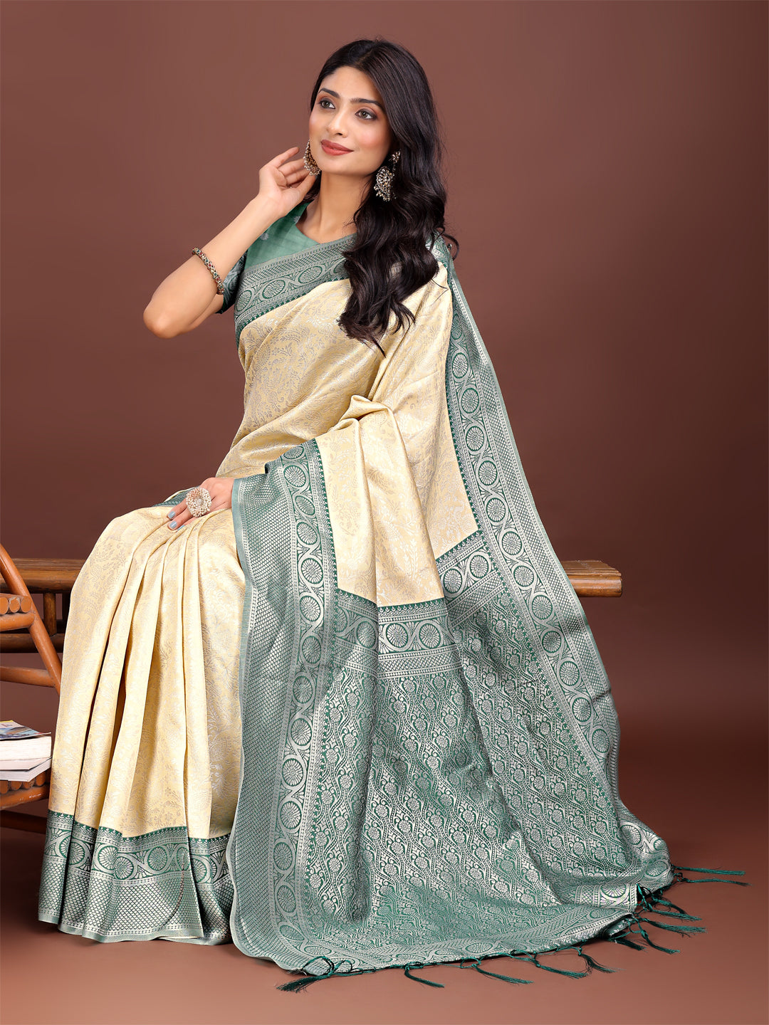 Shree Shyam Fashion Graceful Cream & Green Banarasi Silk Saree with Rich Zari Woven Border - Traditional Elegance for Celebrations