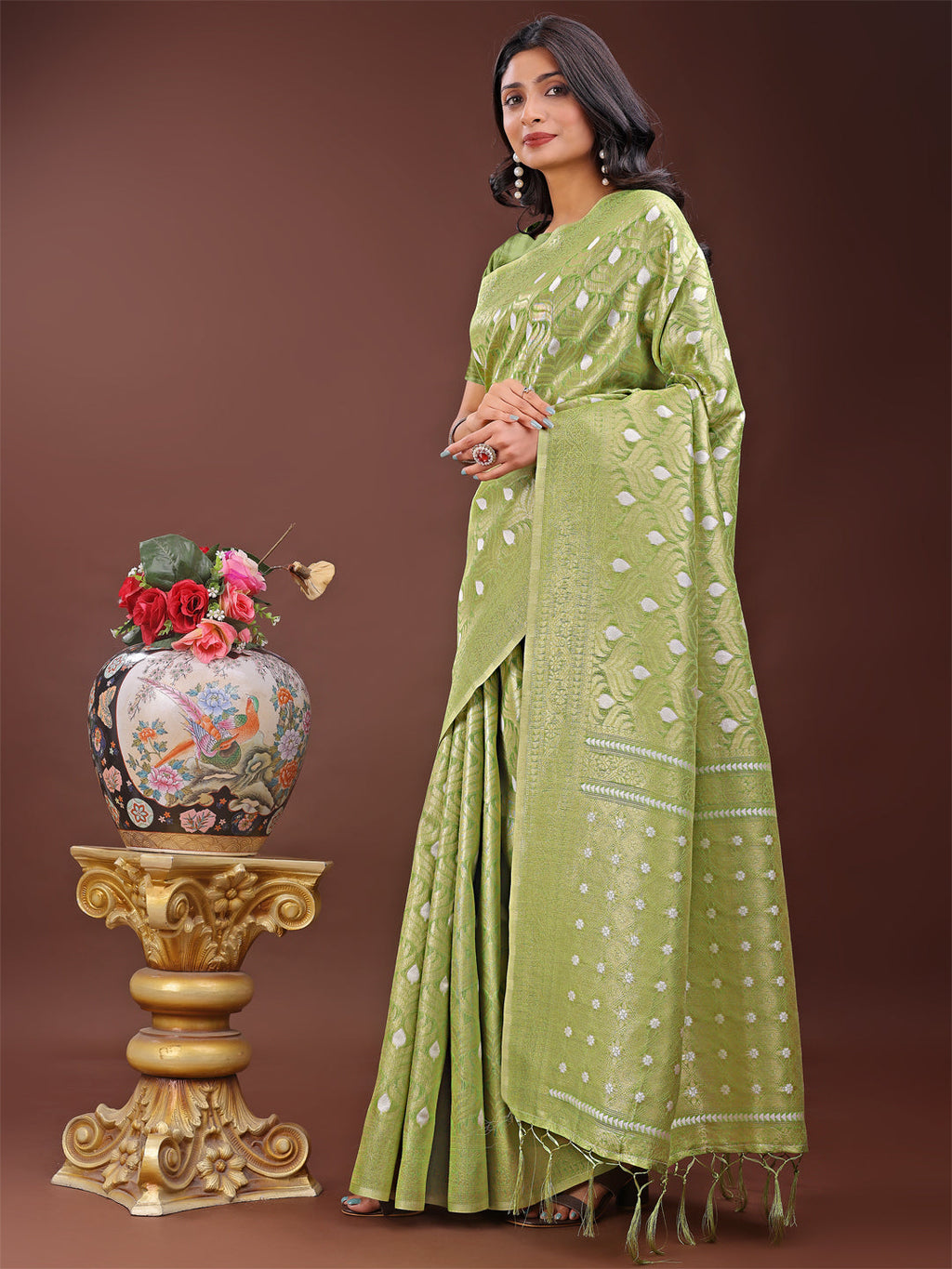 Shree Shyam Fashion Elegant Light Green Linen Saree with Silver Zari Butta & Pallu - Daily Wear | Festive Look | Soft Feel