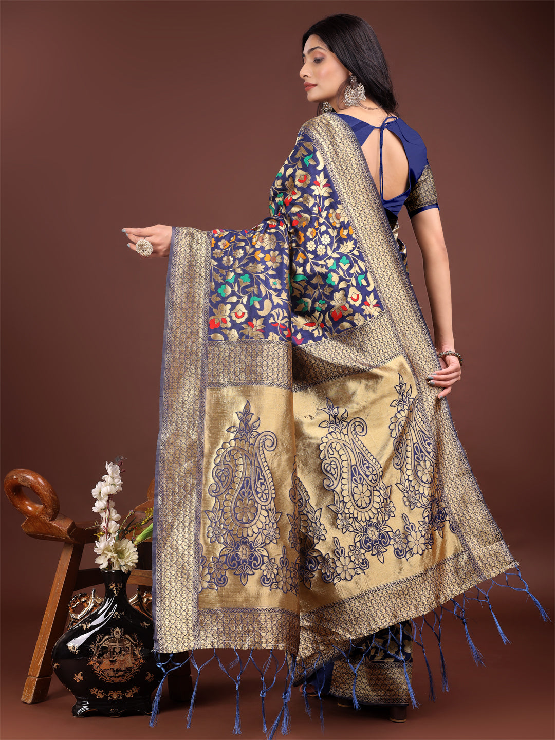 Shree Shyam Fashion Majestic Navy Blue Silk Saree with Gold Zari & Floral Design - Perfect for Festive & Traditional Occasions - Distacart