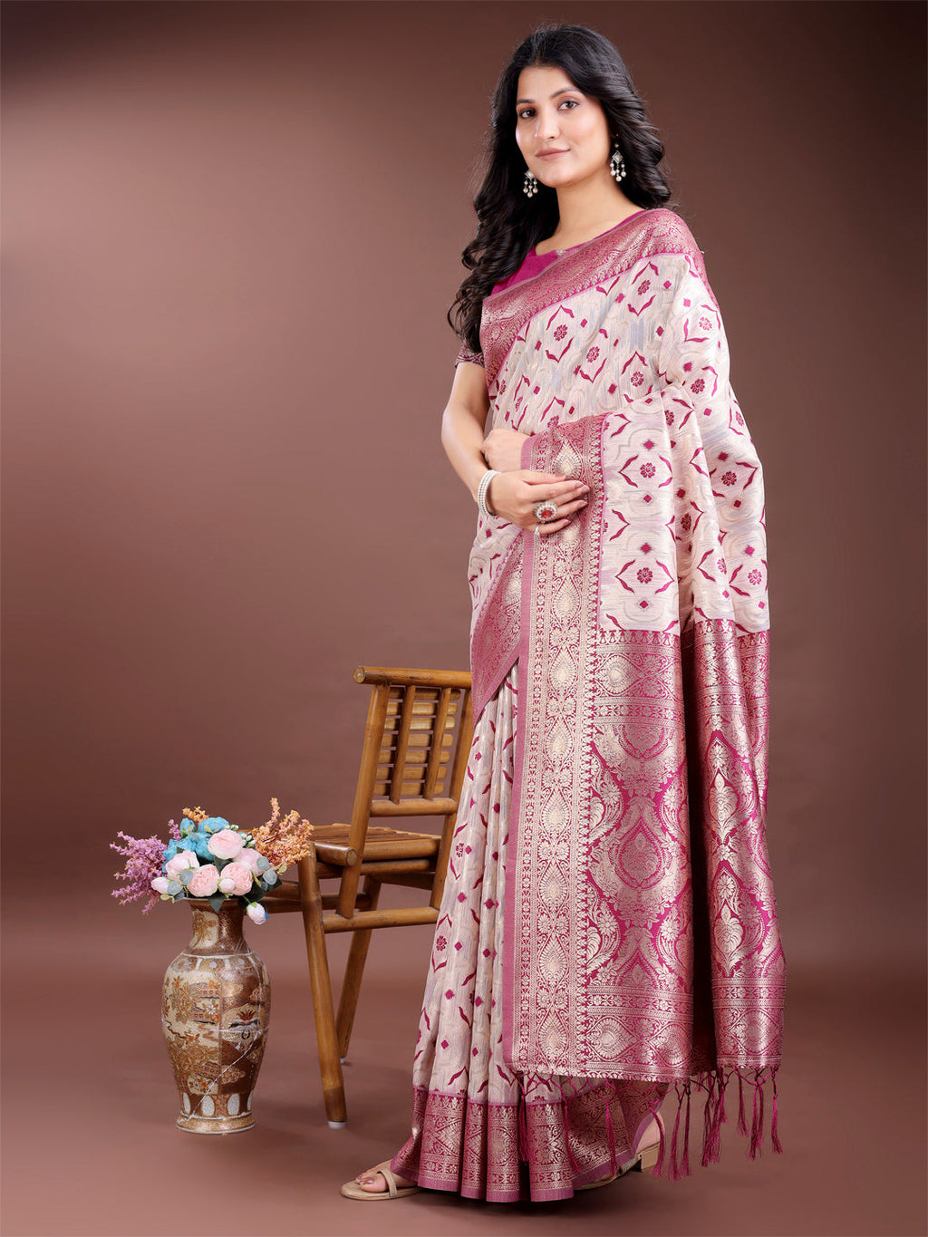 Shree Shyam Fashion Graceful Cream & Pink Linen Cotton Saree with Rich Zari Pallu - A Touch of Royal Comfort