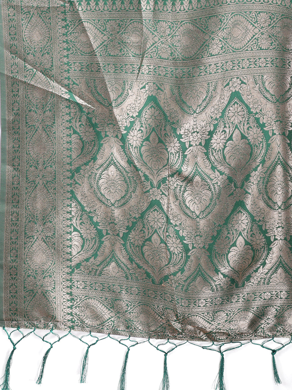 Shree Shyam Fashion Graceful Cream & Green Linen Cotton Saree with Rich Zari Pallu - A Touch of Royal Comfort