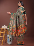 Shree Shyam Fashion Fiery Green Banarasi Silk Saree with Gold Zari and Colorful Pallu - Perfect for Bridal,Wedding & Festive Glamour