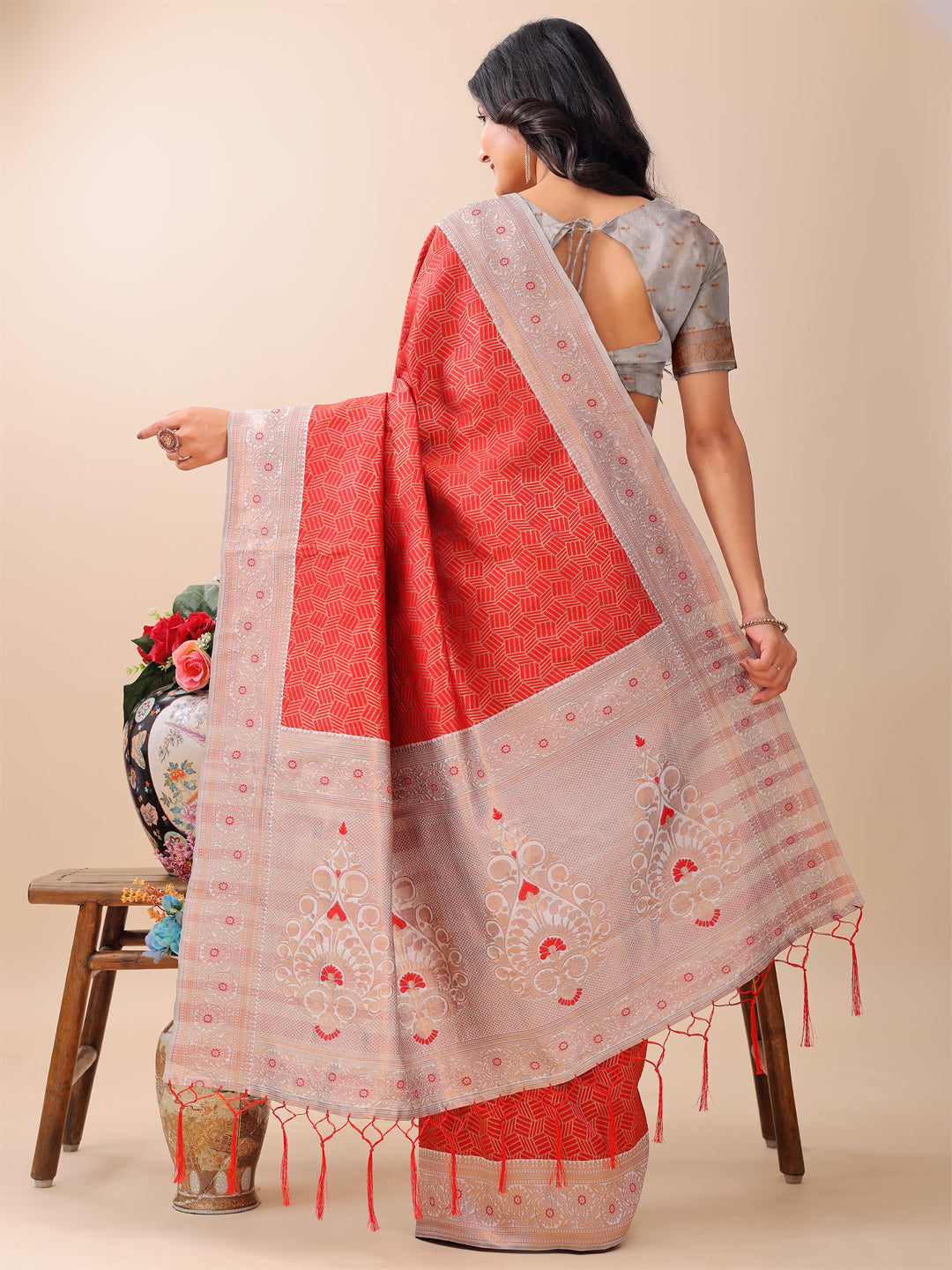 Shree Shyam Fashion Graceful Red & Beige Lichi Silk Saree with Elegant Woven Pallu - Timeless Beauty for Every Occasion