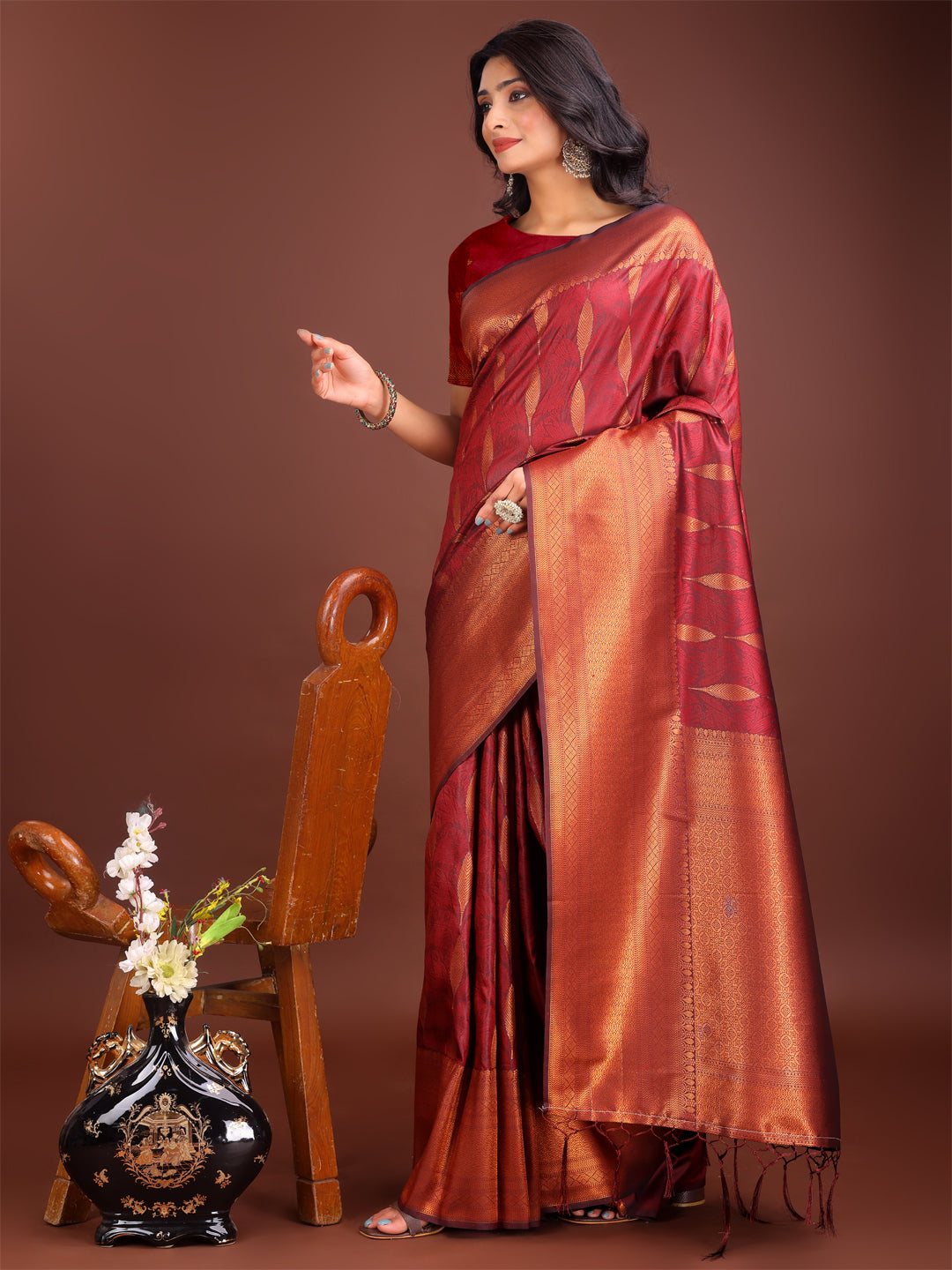 Shree Shyam Fashion Maroon Linen Cotton Saree with Golden Zari Leaf Woven Design & Rich Pallu - Festive Wear | Office Look | Soft Drape - Distacart