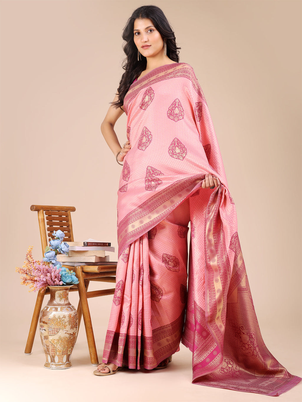 Shree Shyam Fashion Light Pink & Magenta Banarasi silk Woven Zari Work Traditional Tassel Saree