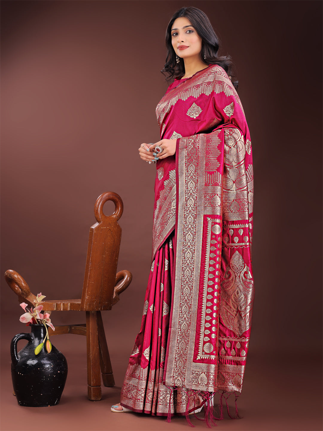 Shree Shyam Fashion Graceful Magenta Banarasi Silk Saree with Silver Zari - Perfect Ethnic Wear for Weddings & Festive Moments - Distacart
