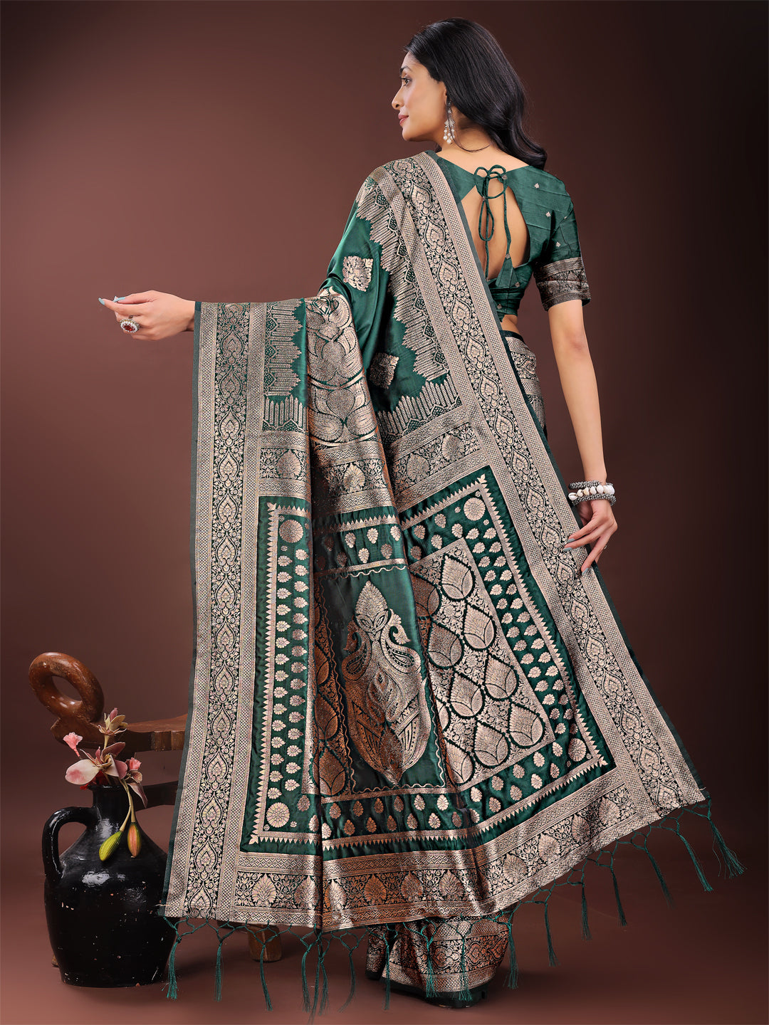 Shree Shyam Fashion Graceful Green Banarasi Silk Saree with Silver Zari - Perfect Ethnic Wear for Weddings & Festive Moments - Distacart