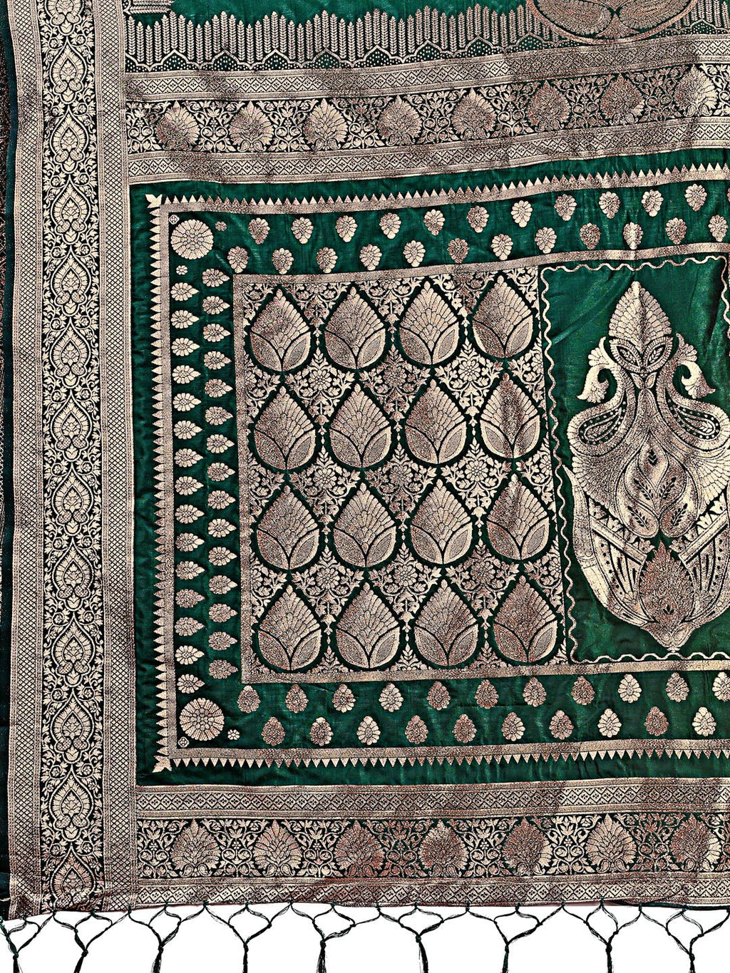 Shree Shyam Fashion Graceful Green Banarasi Silk Saree with Silver Zari - Perfect Ethnic Wear for Weddings & Festive Moments - Distacart