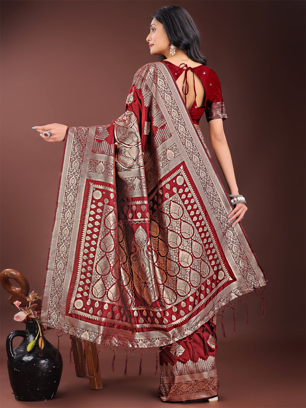 Shree Shyam Fashion Graceful Maroon Banarasi Silk Saree with Silver Zari - Perfect Ethnic Wear for Weddings & Festive Moments - Distacart