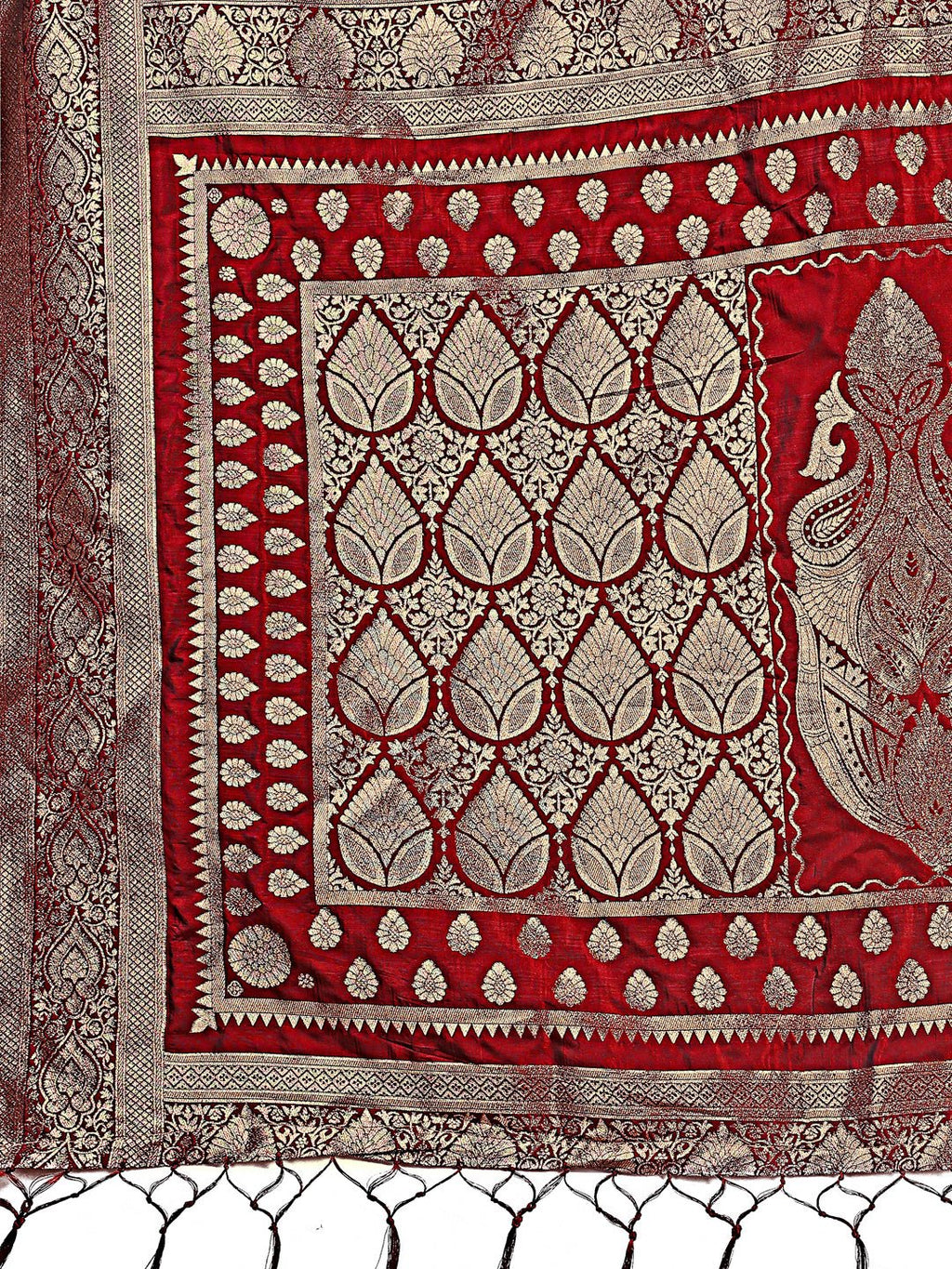 Shree Shyam Fashion Graceful Maroon Banarasi Silk Saree with Silver Zari - Perfect Ethnic Wear for Weddings & Festive Moments - Distacart