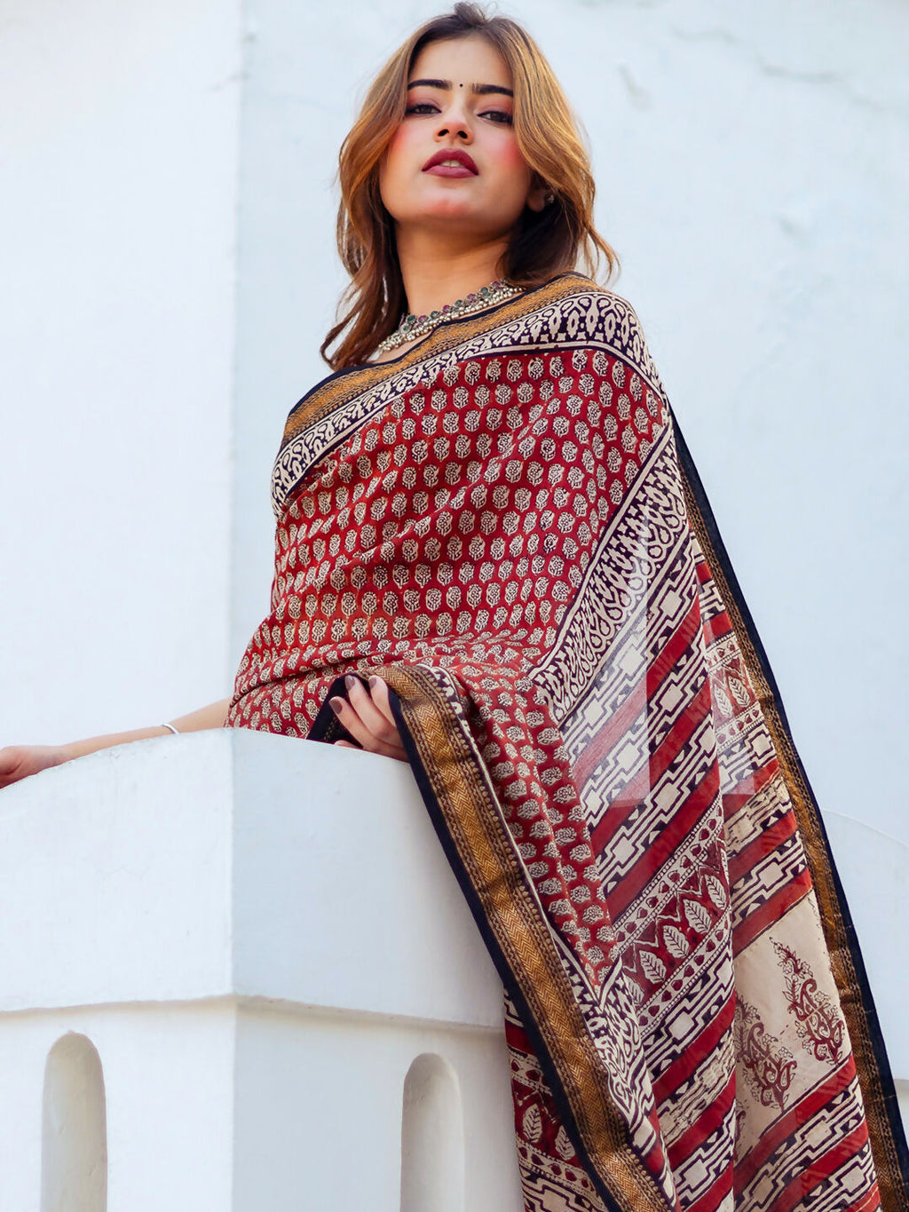 Zibaa Hand-Blocked Pure Maheshwari Silk Red Saree - Small Motifs - Distacart