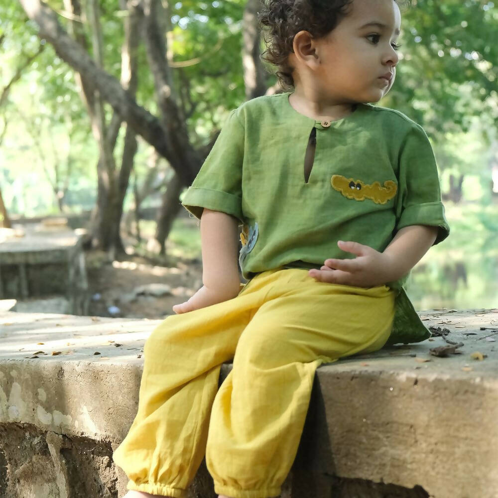 Mhyssa Tick Tock Round Neck Half Sleeve Green T-shirt With Full Length Yellow Pant Set For Kids
