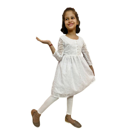 Akarshan viscose Lukhnowi Chikankari Anarkali kurta with Leggings - White