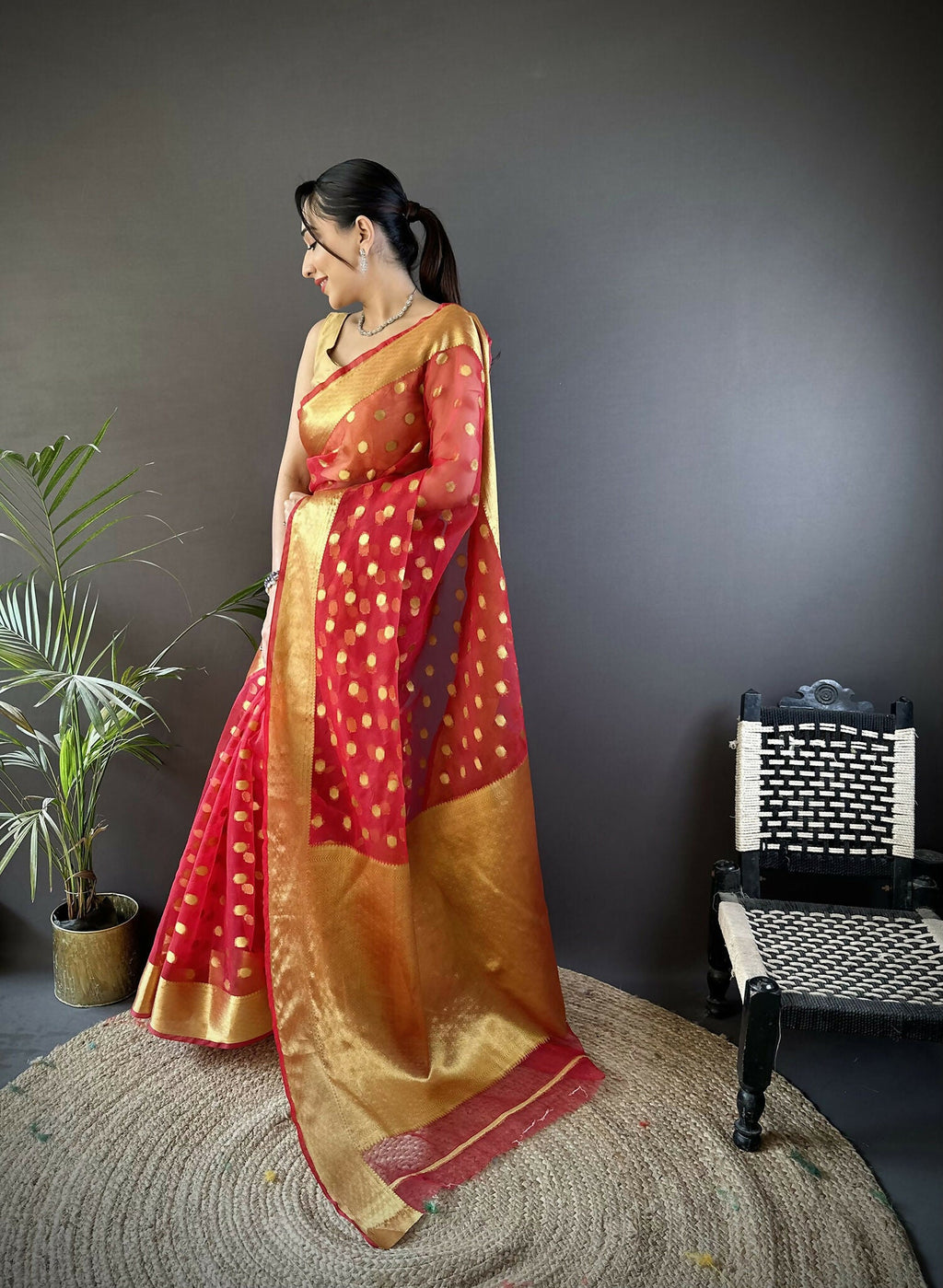 Joban Fashion Red Polka-Dot Zari Woven Organza Silk Banarasi Silk Saree - Distacart