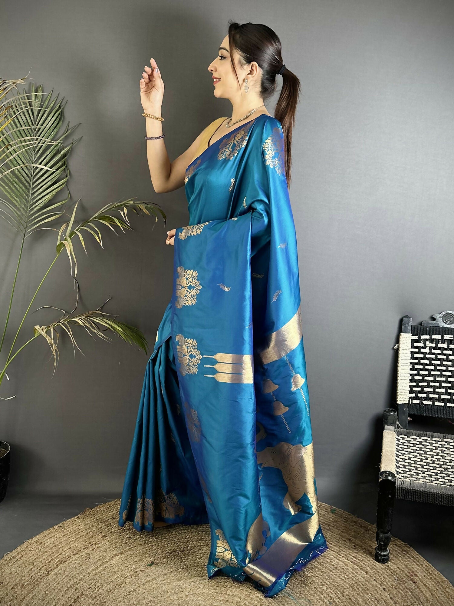Joban Fashion Blue Motifs Zari Weaving Soft Silk Banarasi Saree
