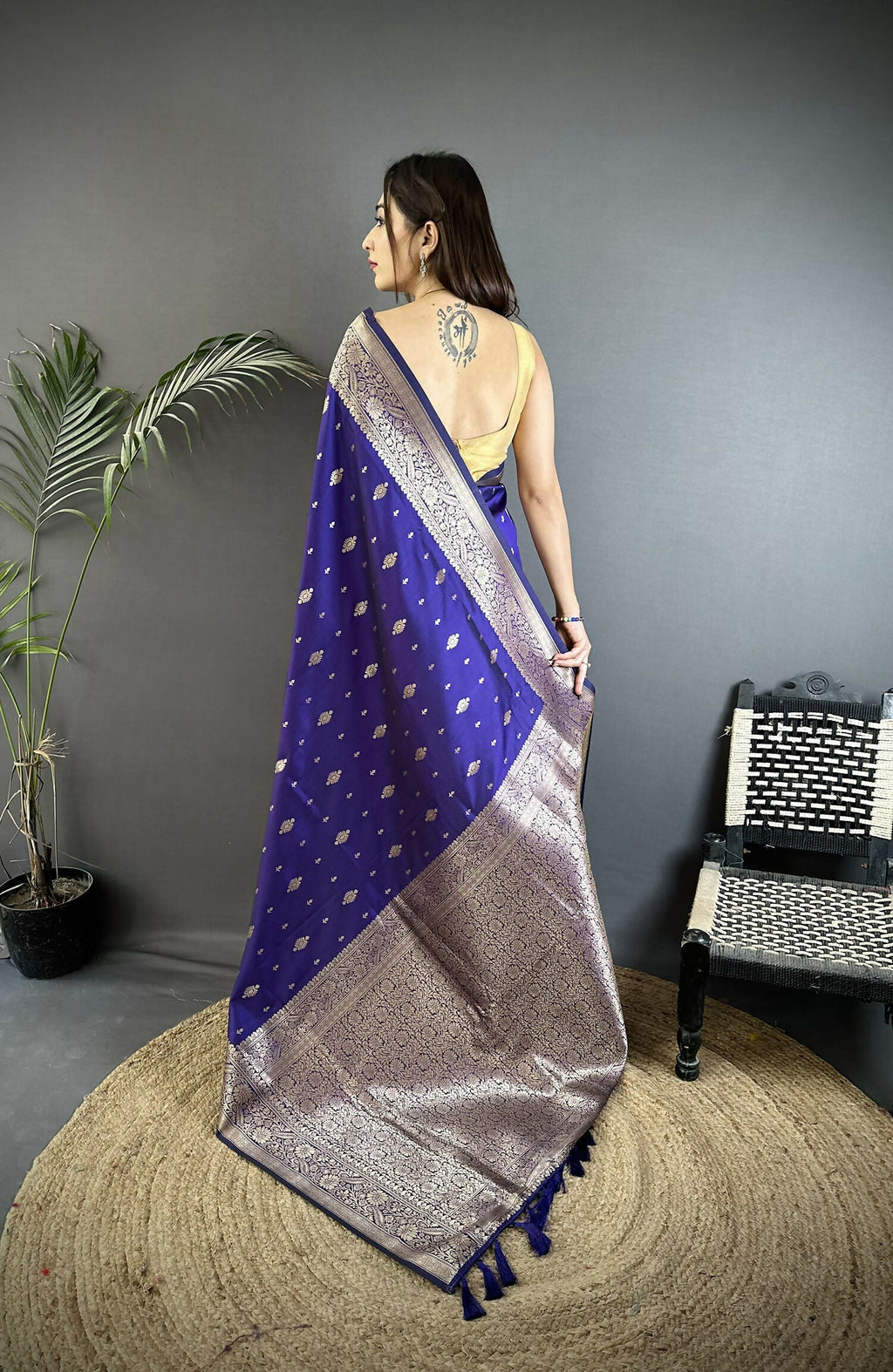 Joban Fashion Royal Blue Zari Weaving Motif Lichi Silk Banarasi Silk Saree - Distacart