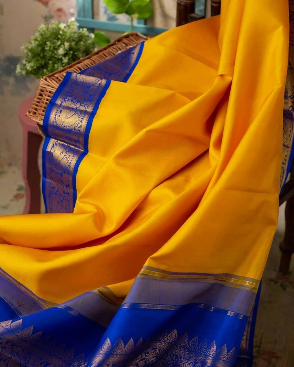 DEIANA'S Beautiful Designer Golden zari Soft Lichi Silk Saree - Yellow