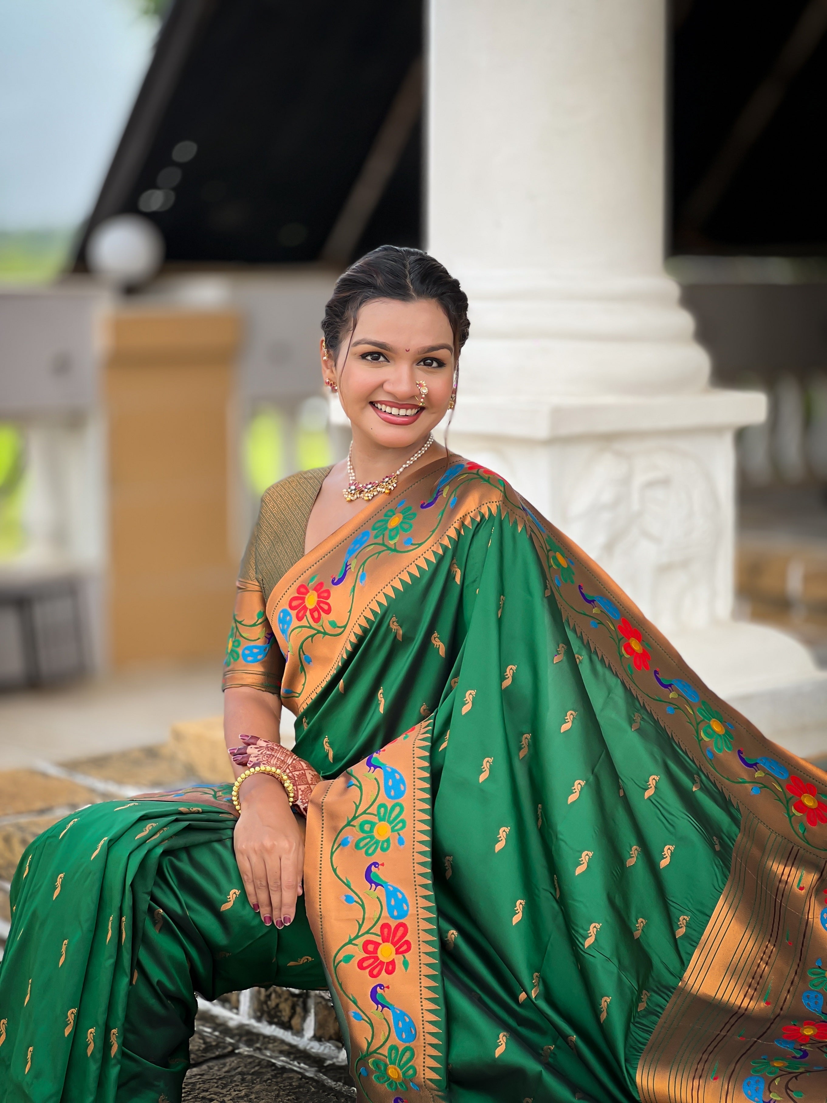 Vedant Vastram Soft Litchi Silk Paithani Jacquard Saree - Green