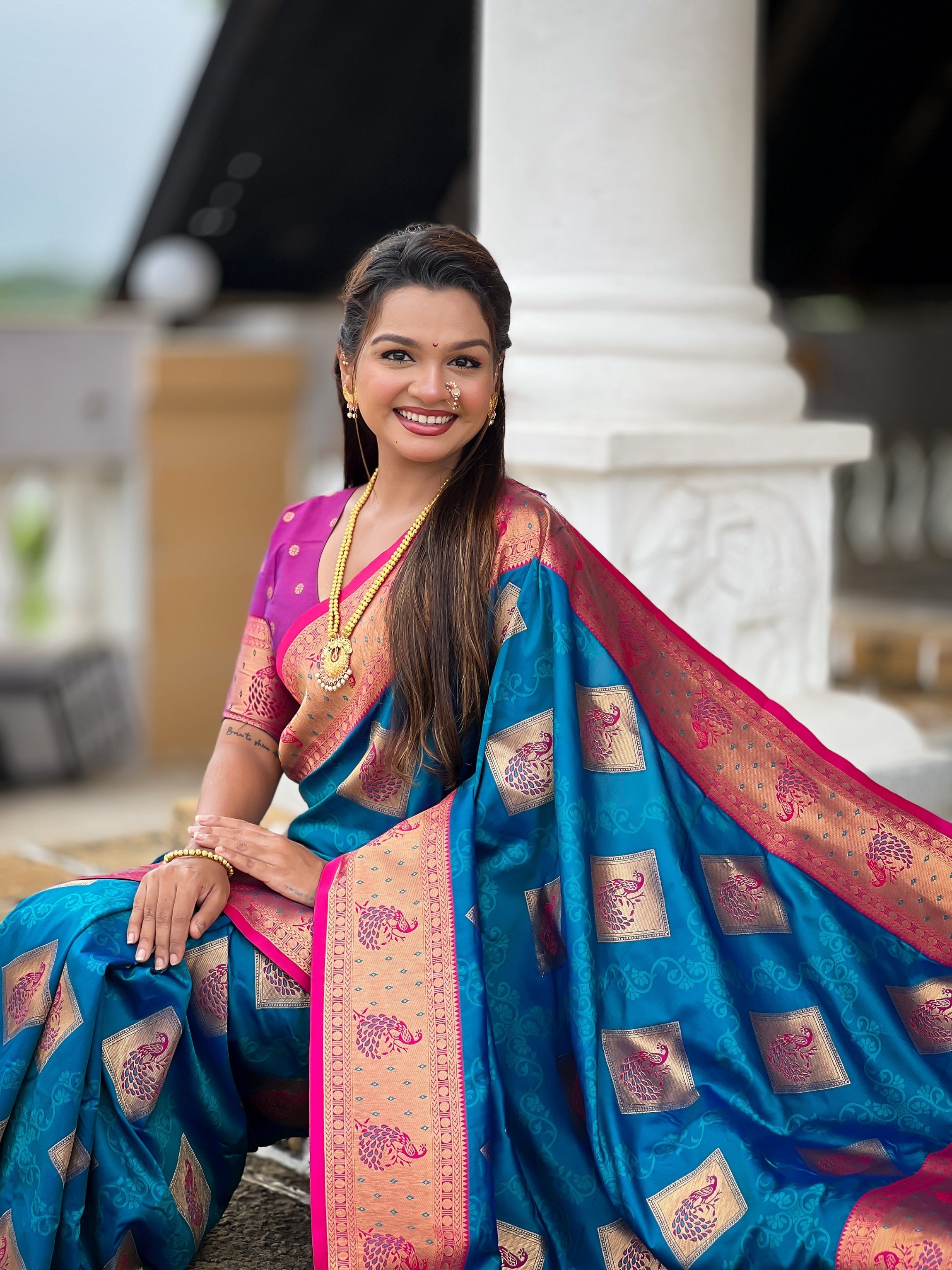 Vedant Vastram Soft Litchi Silk Banarasi Silk Jacquard Saree - Firozi