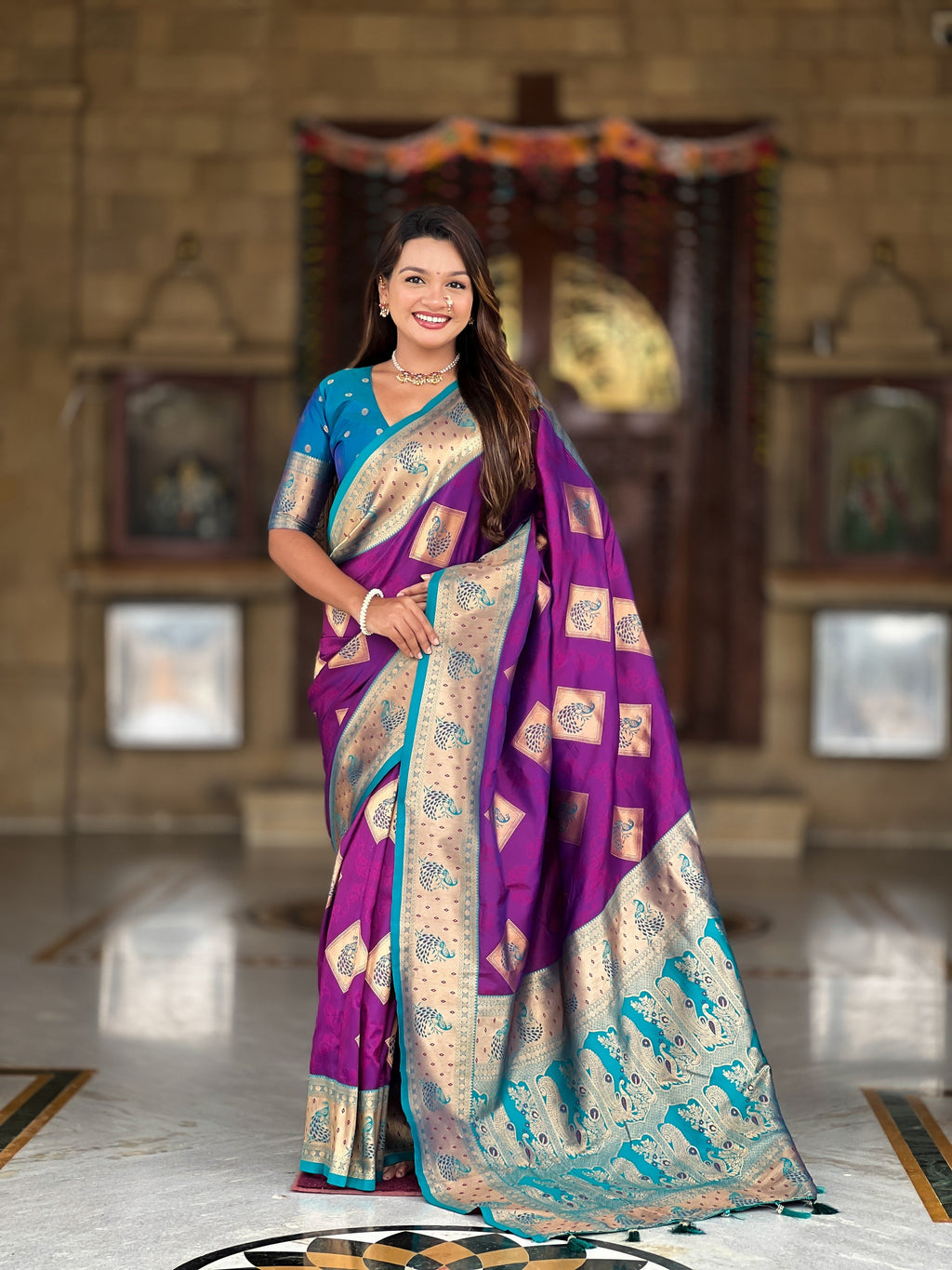 Vedant Vastram Soft Litchi Silk Banarasi Silk Jacquard Saree - Magenta