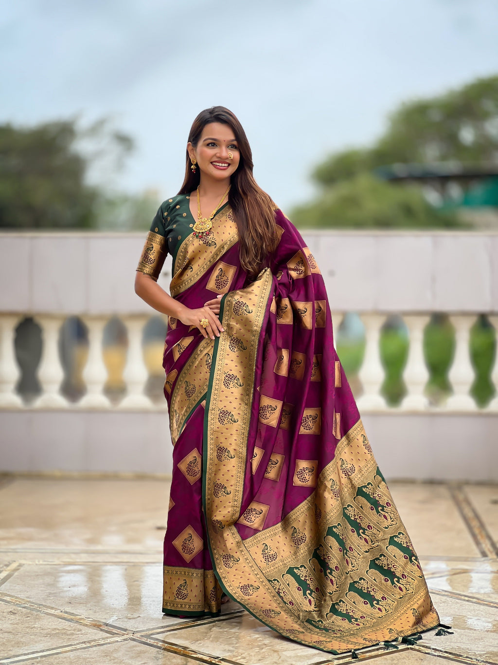 Vedant Vastram Soft Litchi Silk Banarasi Silk Jacquard Saree - Wine