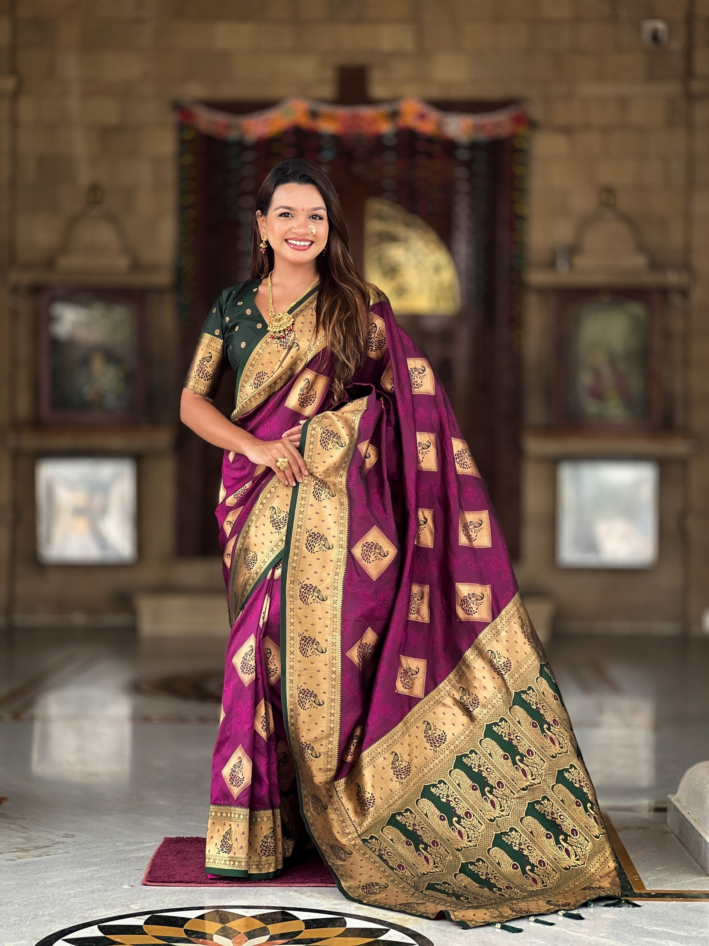 Vedant Vastram Soft Litchi Silk Banarasi Silk Jacquard Saree - Wine