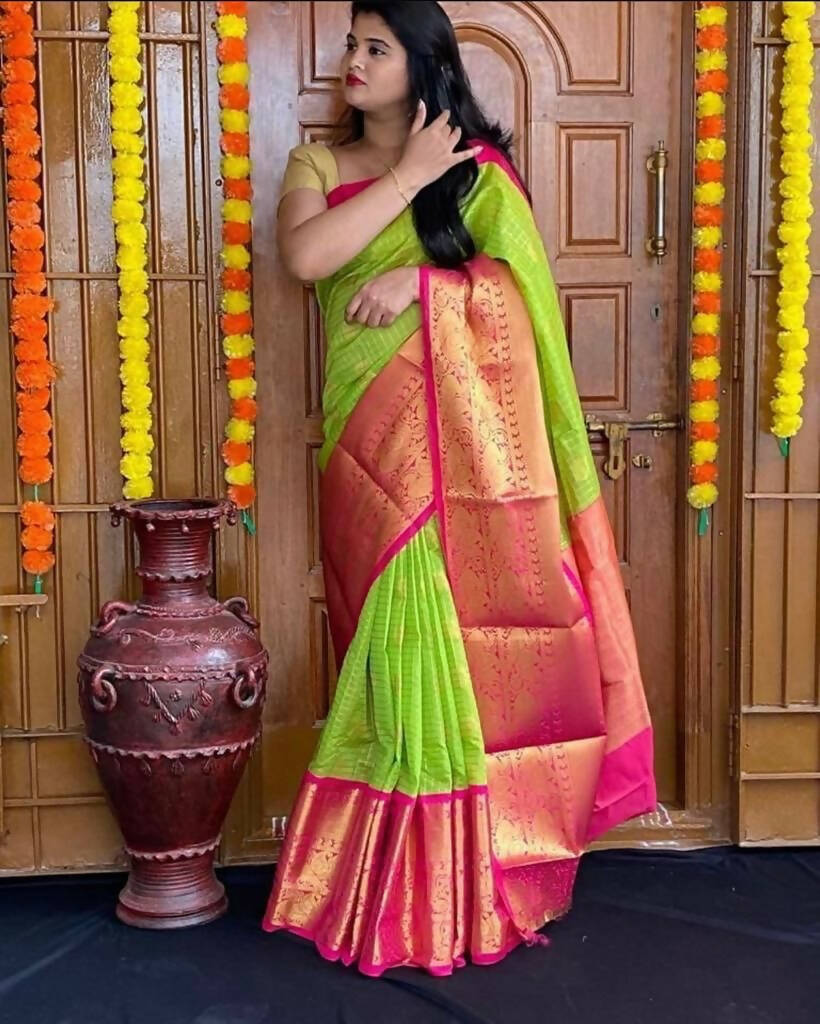 DEIANA'S Beautiful Designer Golden zari Soft Lichi Silk Saree - Parrot
