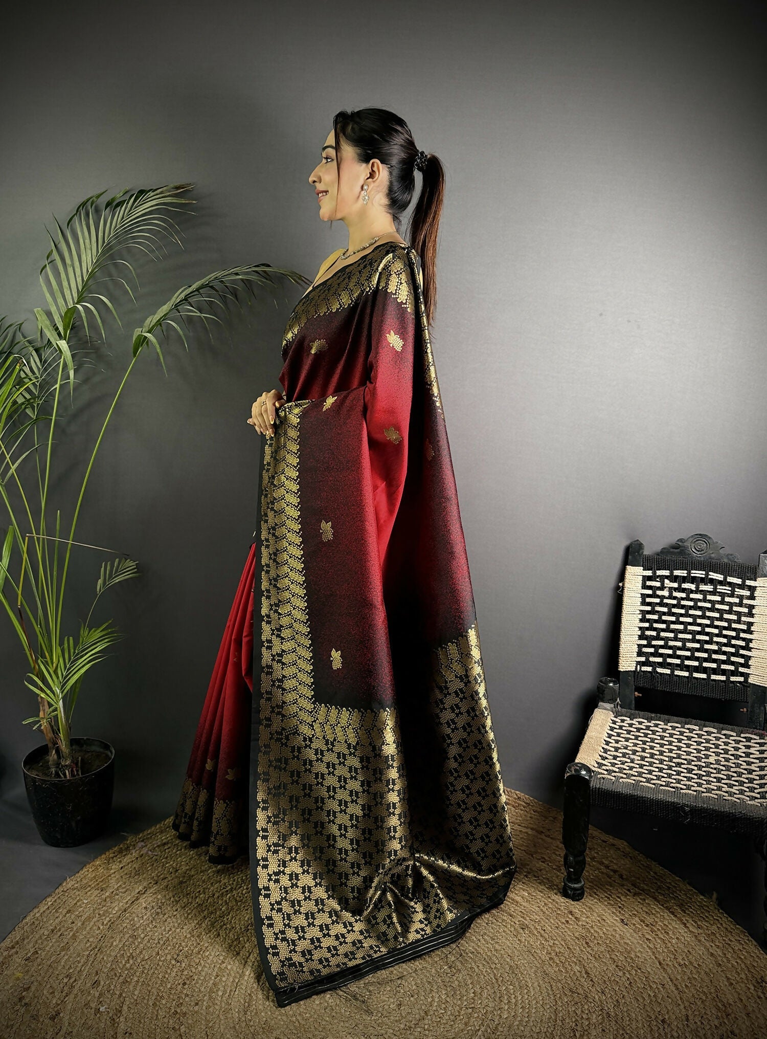 Joban Fashion Red Handloom Silk Ikkat Saree - Distacart