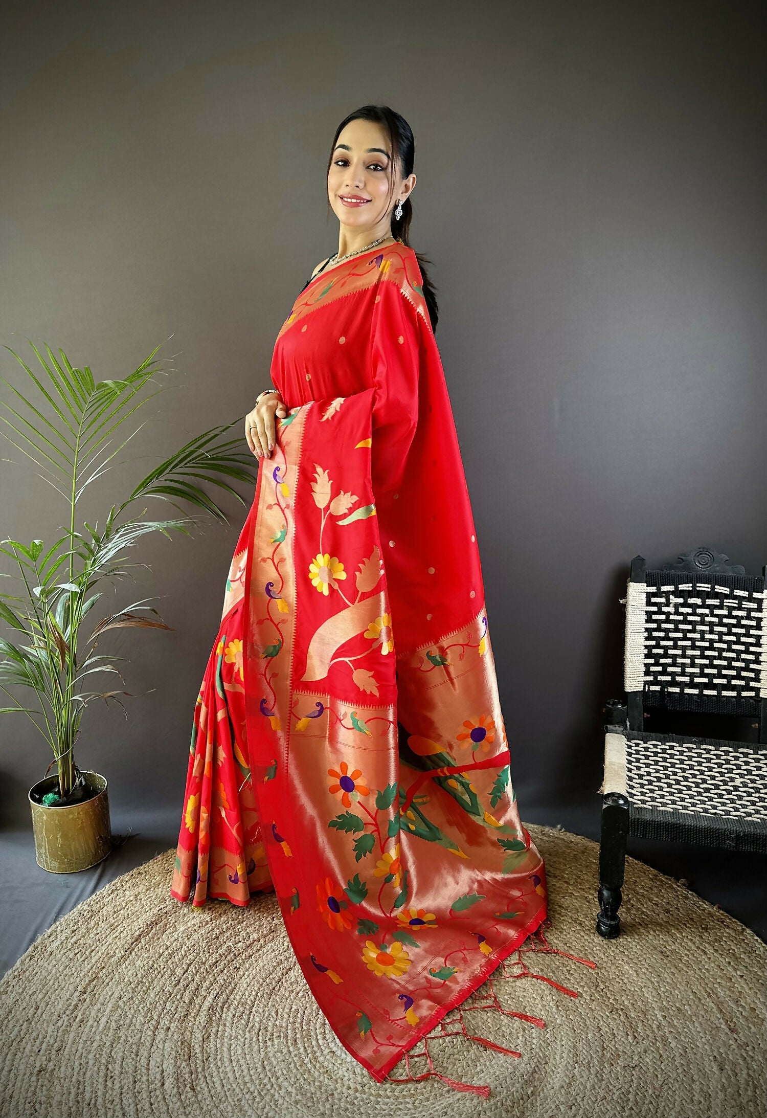 Joban Fashion Red Zari Woven Floral Motifs Soft Silk Paithani Silk Saree - Distacart