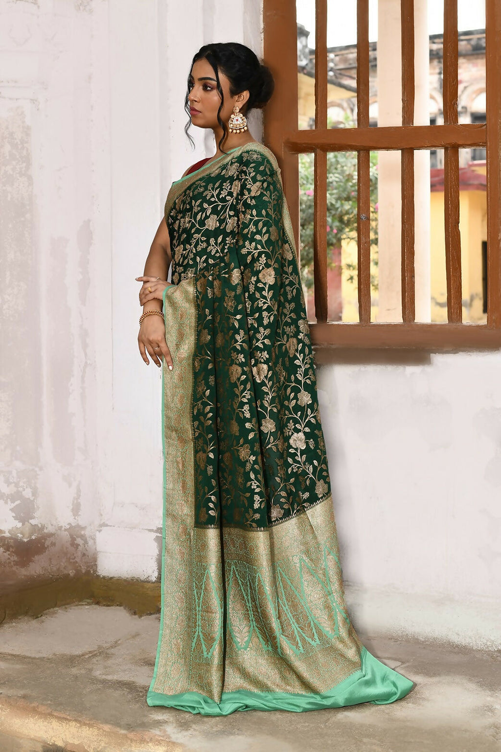 Joban Fashion Emerald Green Crepe Chiffon Pure Handloom Banarasi Silk Saree