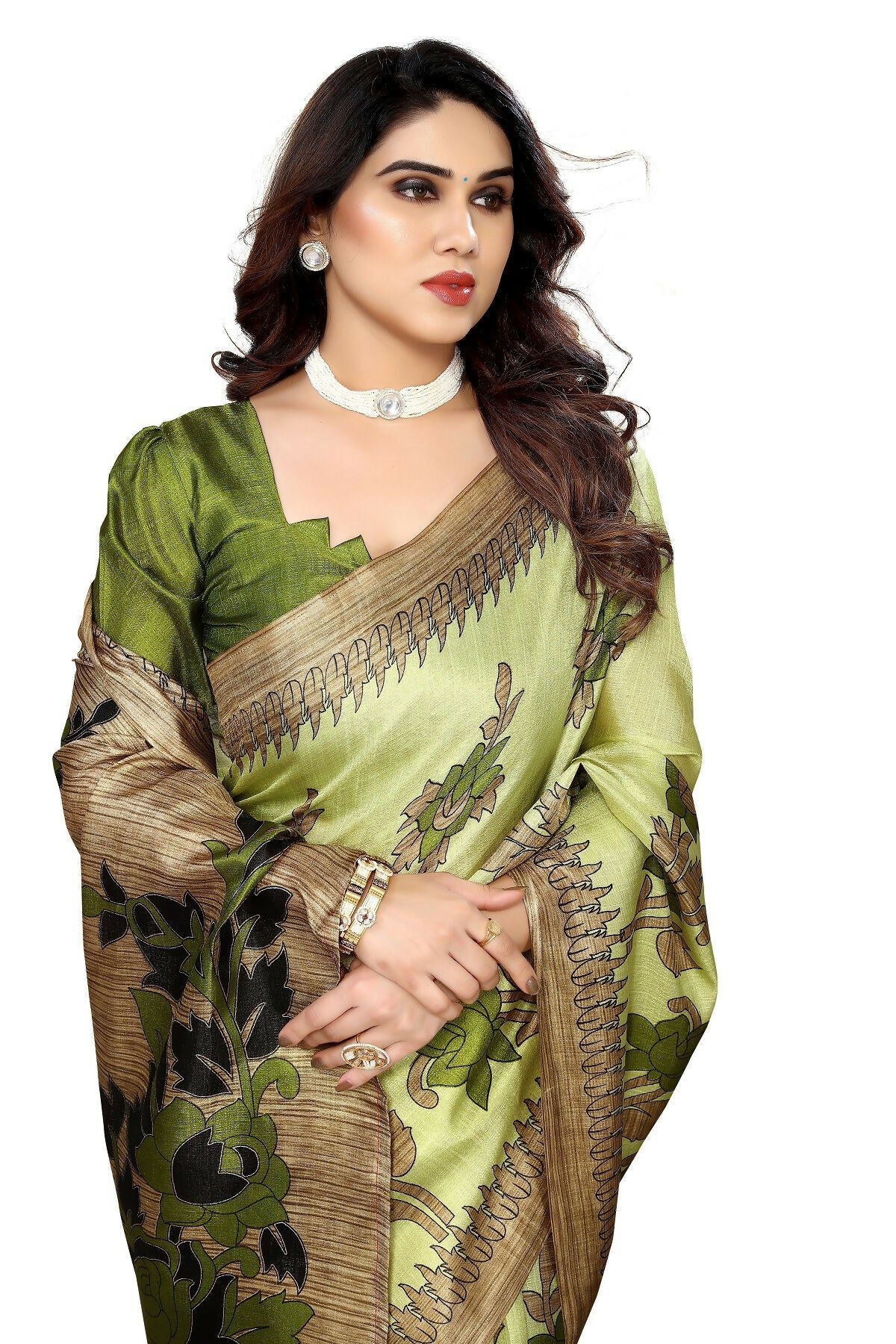 Vamika pista Printed Art Silk Saree