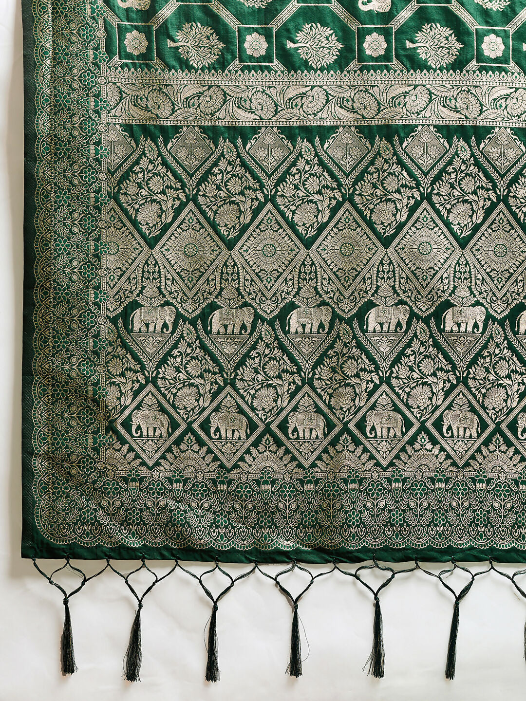 Shree Shyam Fashion Bottle Green Silk Blend Saree - Distacart