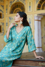 Vaasva Women Aqua Muslin Pleated Kurta & Pant Clothing Set