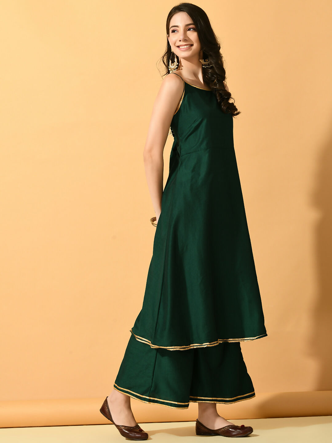 Myshka Women's Green Solid Party Kurta Sets