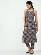 Myshka Women's Black Printed Kurta With Trouser