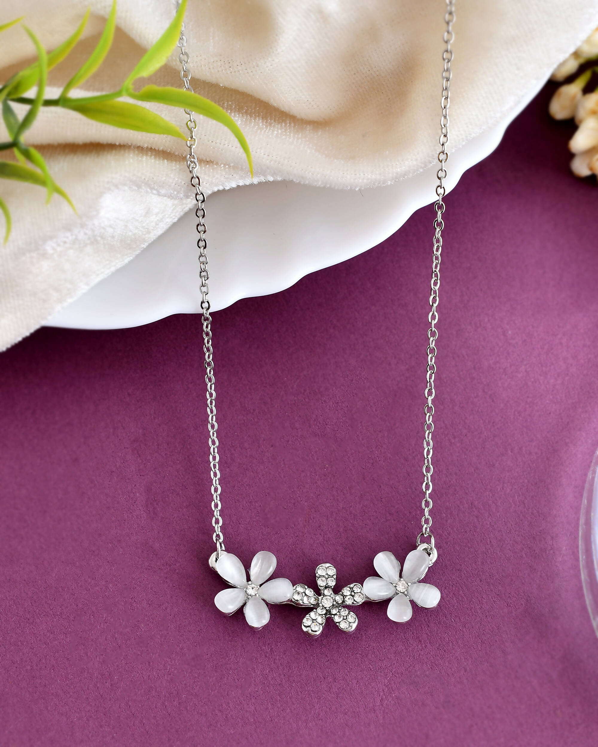 VOJ Women Beads Stainless Steel Sliver-Plated Chain with Star-Shape Pendant