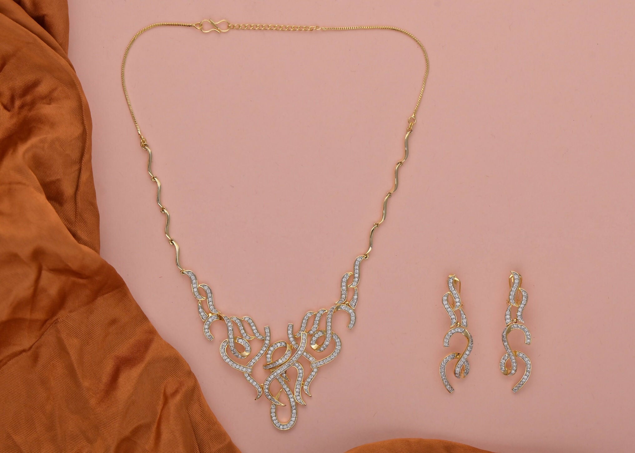 Joban Fashion Women Brass Golden White Ad Necklace Set