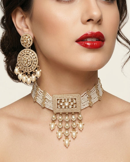 Jewel City Traditional Gold-Plated Pearl Choker Necklace Set with Earrings & Mangtika – Elegant Ethnic Bridal Jewellery