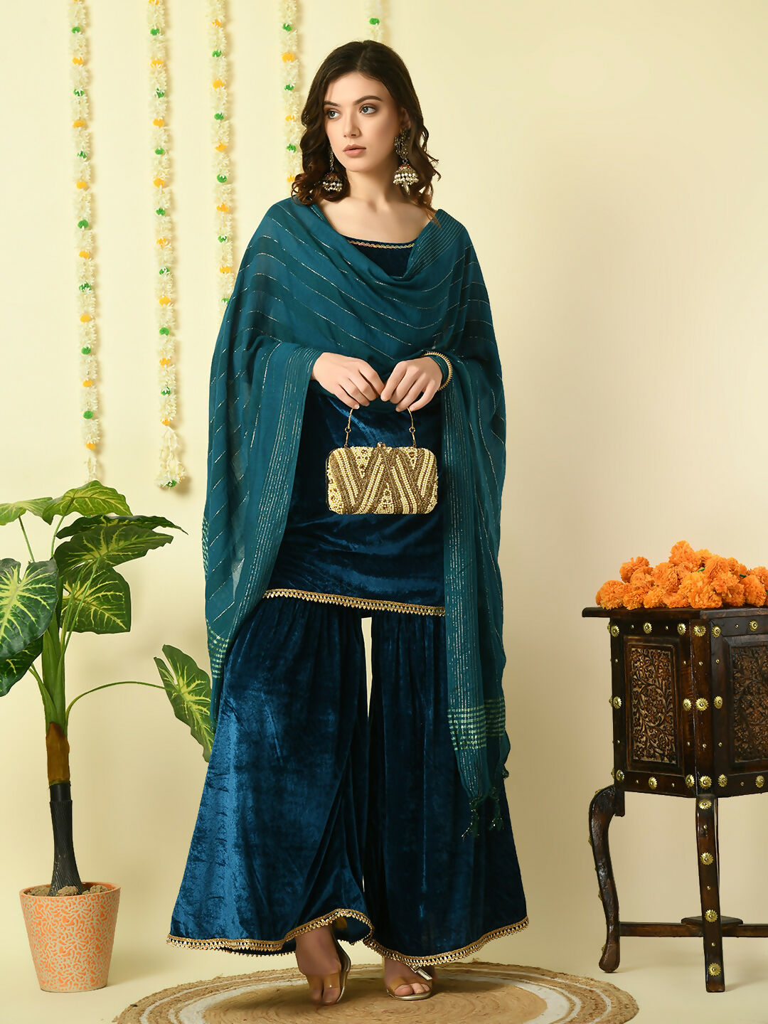 Myshka Women's Teal Velvet Kurti & Sharara With Dupatta Party Sets