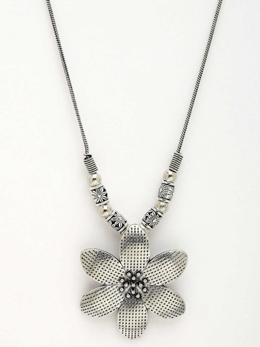 NVR Women's Silver-Toned Floral Shape Pendant with Chain