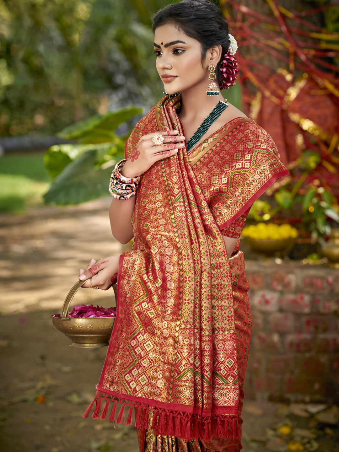 Sangam Prints Golden Silk Woven Work Traditional Saree - Distacart