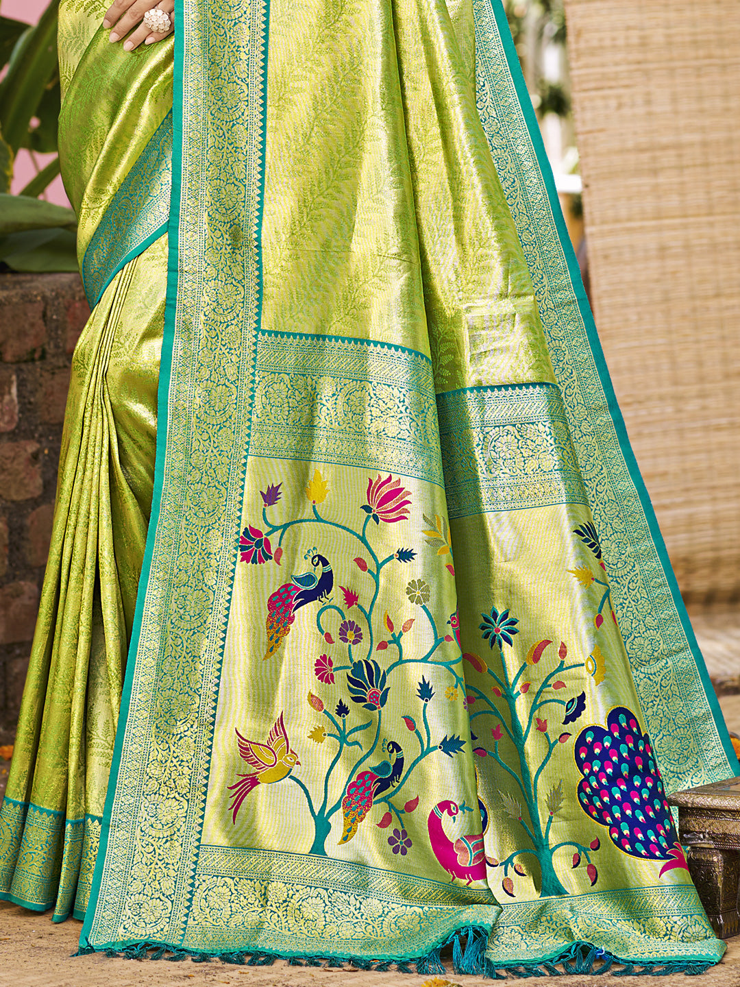 Sangam Prints Green Kanjivaram Silk Woven Work Traditional Saree - Distacart