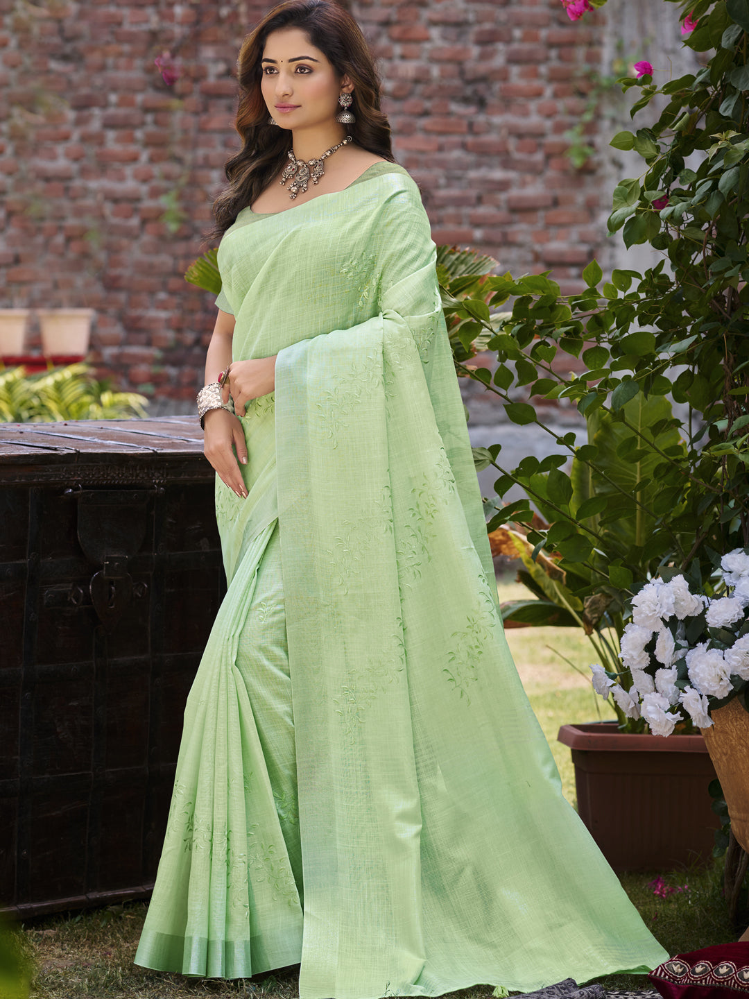Sangam Prints Green Linen Woven Work Traditional Saree - Distacart