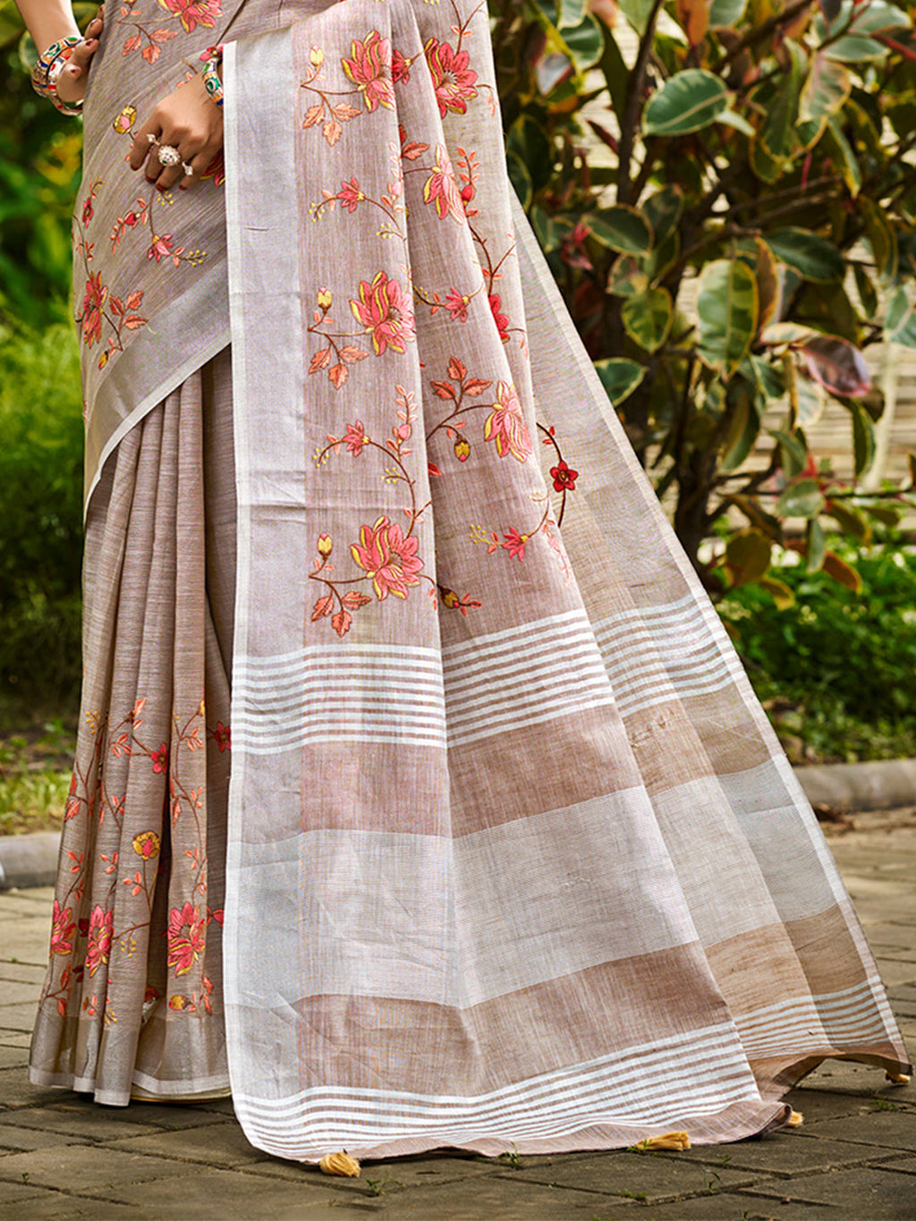 Sangam Prints Brown  Linen Woven Work Traditional Saree