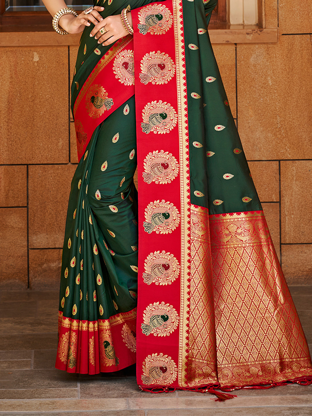 Sangam Prints Dark Green  Silk Woven Work Traditional Saree - Distacart