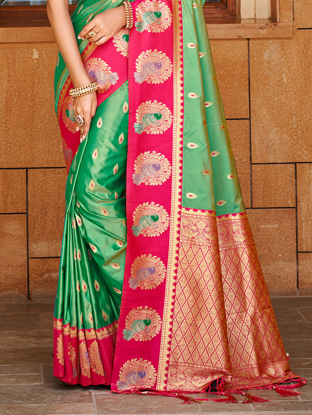 Sangam Prints Green Silk Woven Work Traditional Saree - Distacart